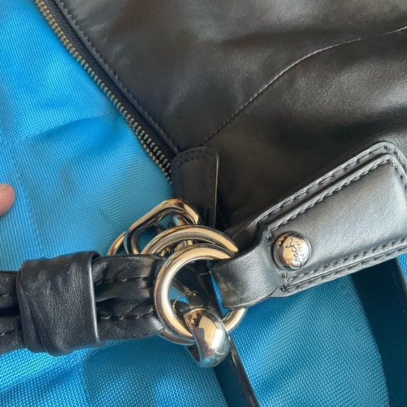 Coach - Picture 7 of 8